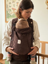 Mochila ergonómica evolutiva corduroy MOCCA - EDICION LIMITADA